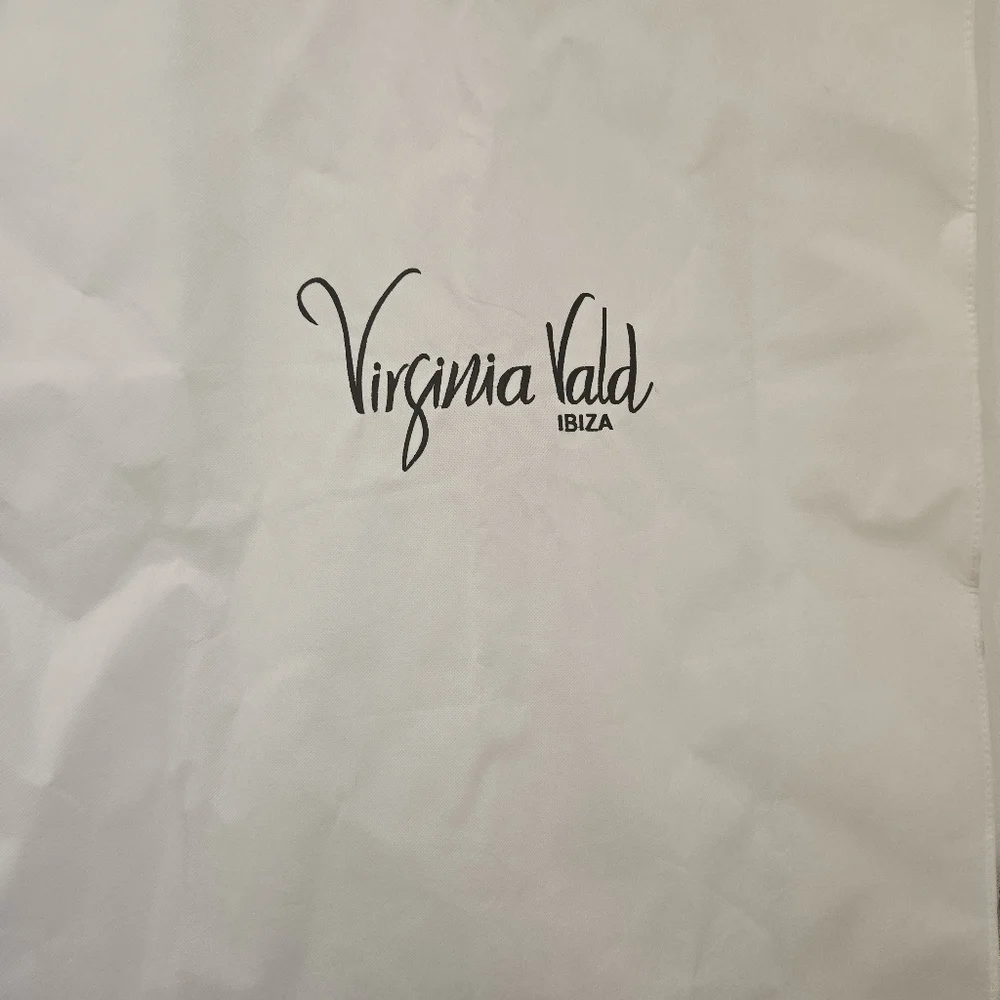 Garment bag - Virginia Vald Ibiza